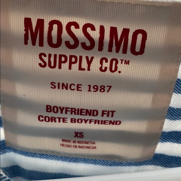 classical button up - Picture 2 of 5